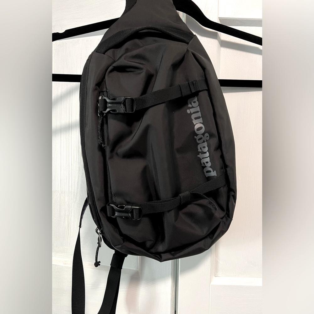 Patagonia Black Atom Sling Bag